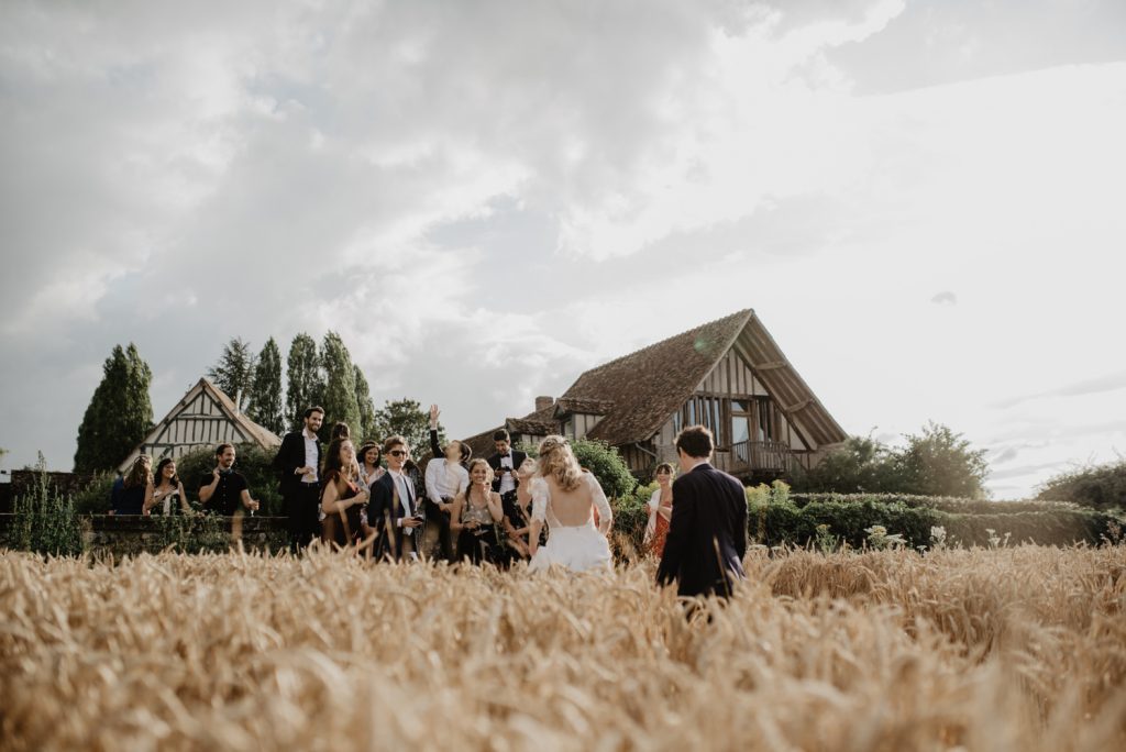 reportage photo mariage paris - photo mariage noir et blanc - preparatifs cocktail - andy festival - leslie photographie