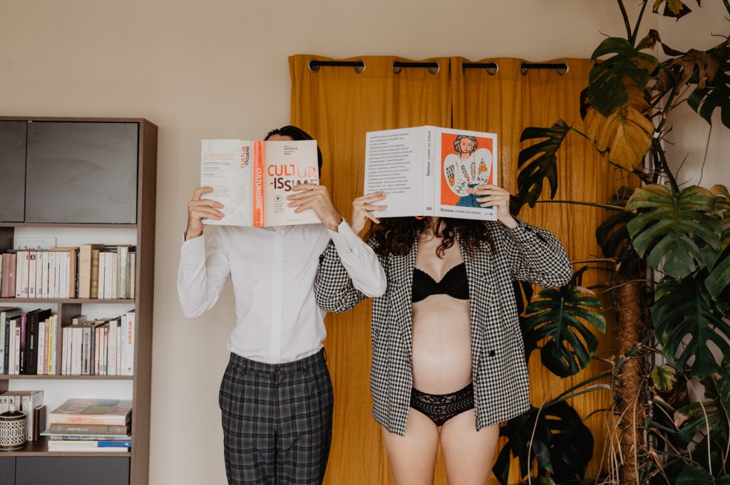 seance photo grossesse lifestyle - photographe lifestyle lumiere naturelle paris - photo grossesse maternité - leslie photographie